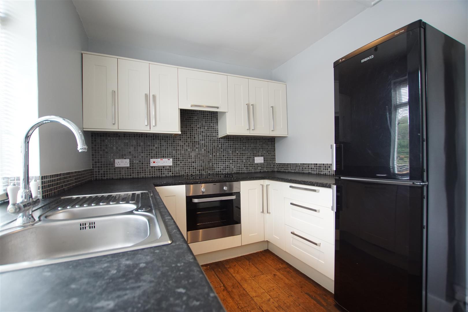 44 Warwick New Road, Leamington Spa, Warwickshire 3